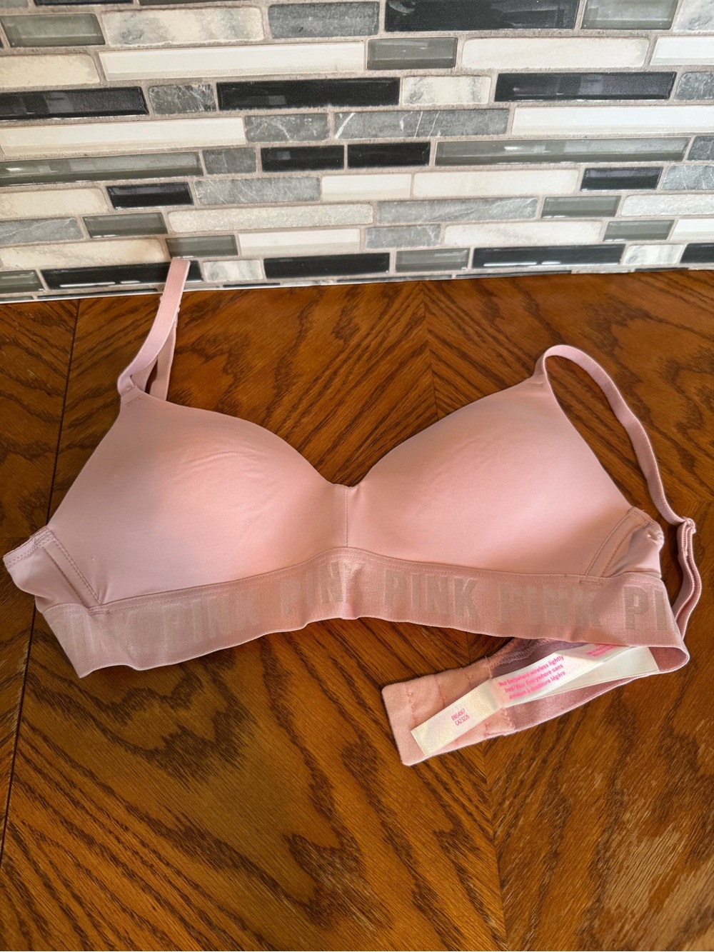 PINK VS Wear Everywhere Wireless Lightly Lined Bra 32B Pink